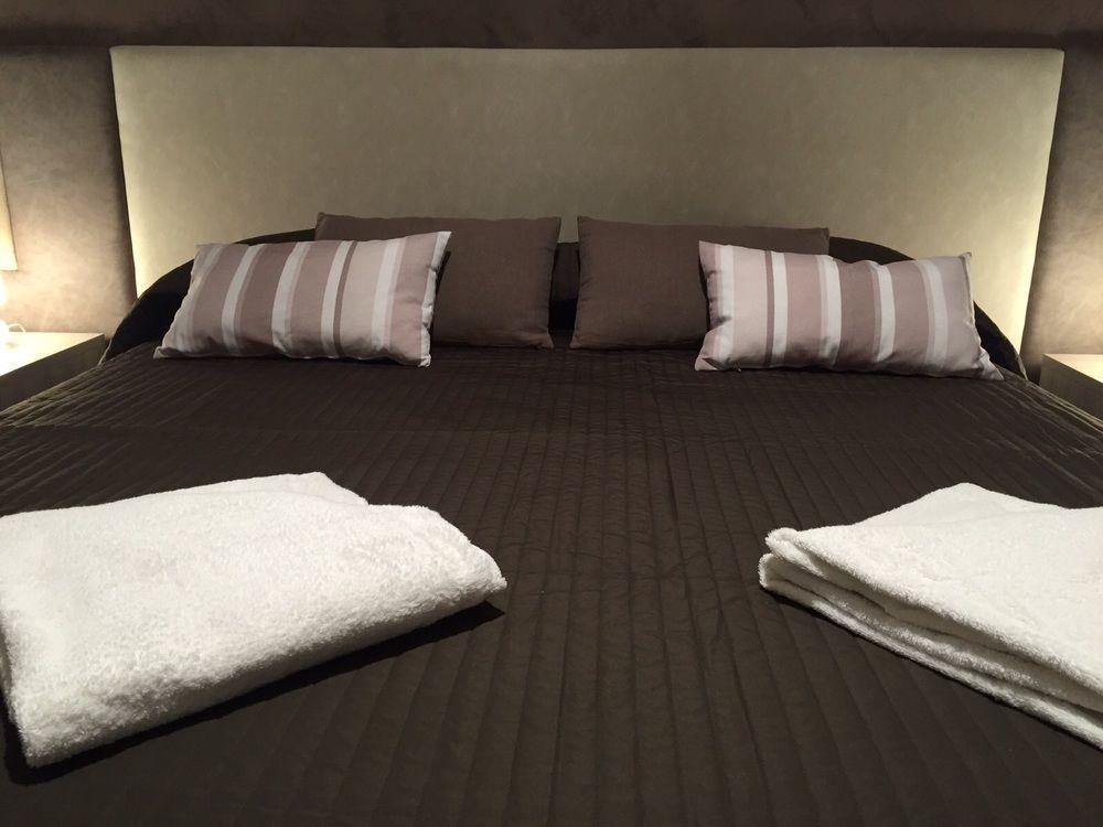 Bed and breakfast Dormi A Roma Extérieur photo