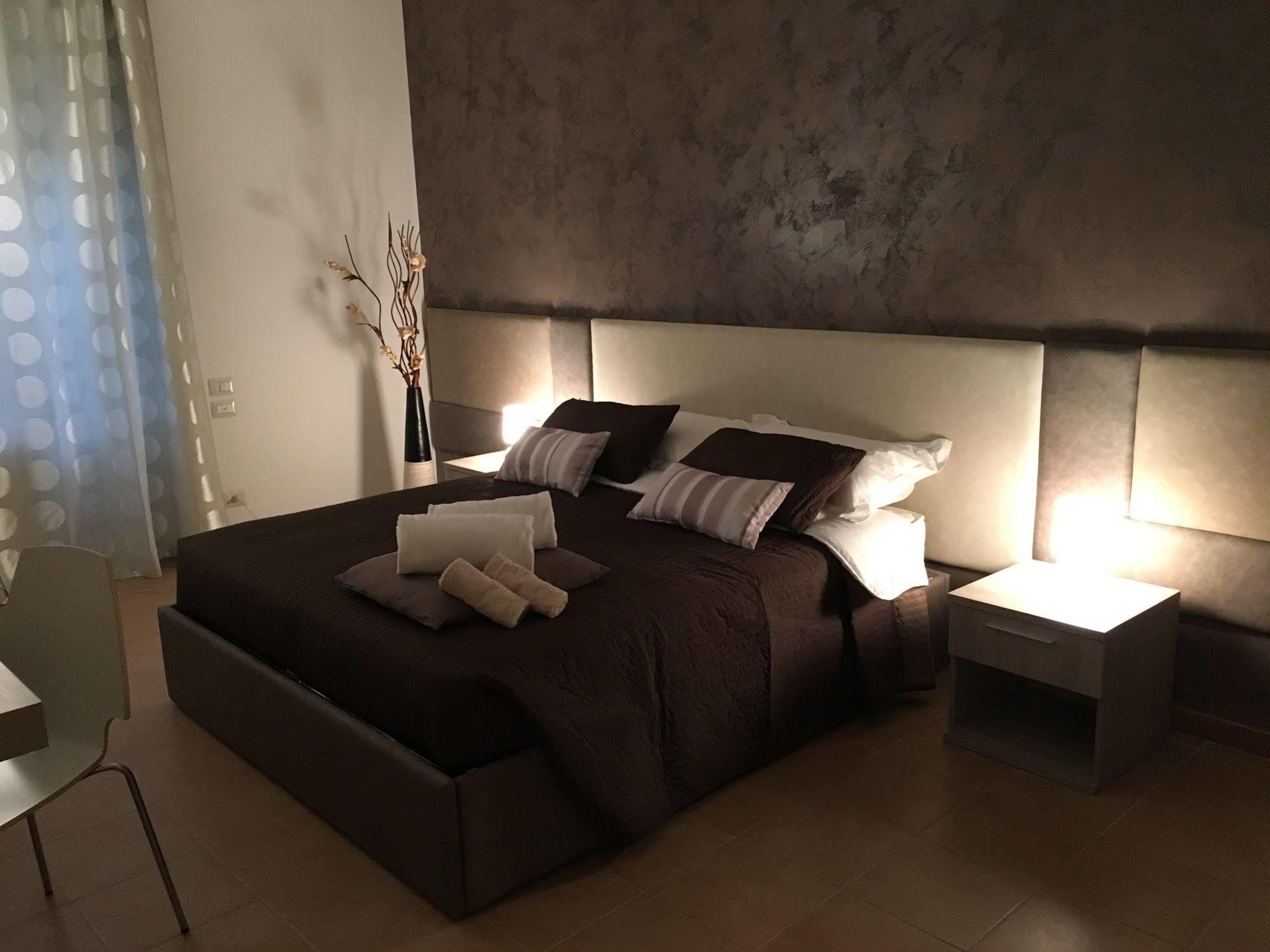 Bed and breakfast Dormi A Roma Extérieur photo